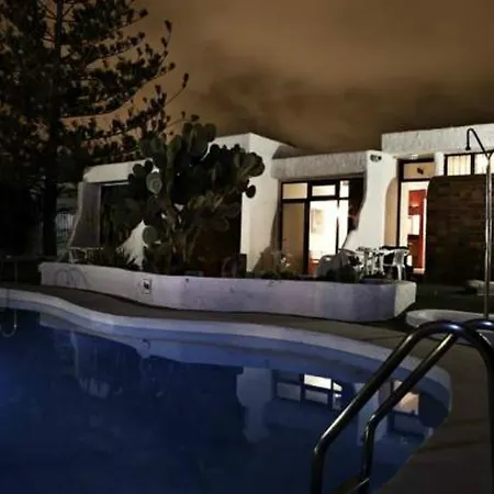 Üdülőközpont Tenesoya Gay Men Only