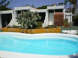 Tenesoya Gay Men Only Resort *