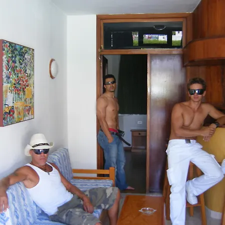Tenesoya Gay Men Only * Плайя-дель-Інглес