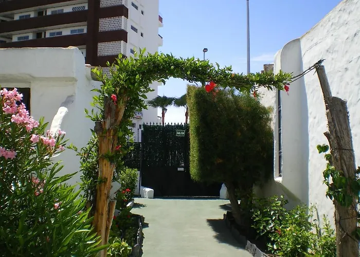 Tenesoya Gay Men Only Resort