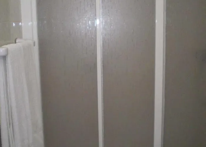 Tenesoya Gay Men Only