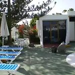 Semesteranläggning (resort) Tenesoya Gay Men Only
